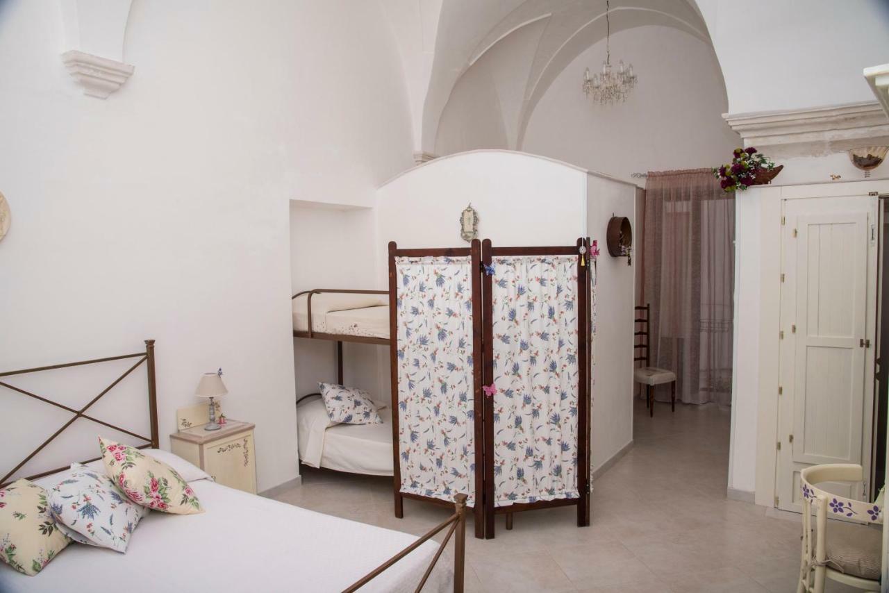 B&B A Due Passi Martina Franca Exterior photo